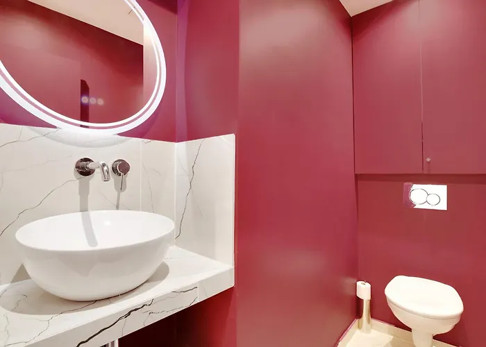 Parisian Luxury & Charm - St Germain Apartment Paris